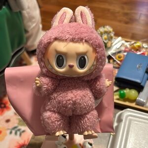 “Lychee Berry” Exciting macaron Labubu